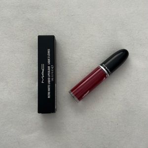 Brand new, never used M·A·C Retro Matte Liquid Lipcolour